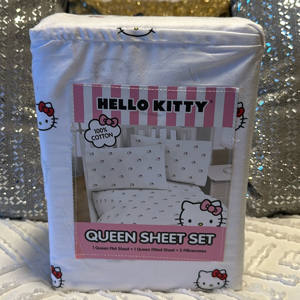 NEW Hello Kitty size Queen sheet set white with red bow